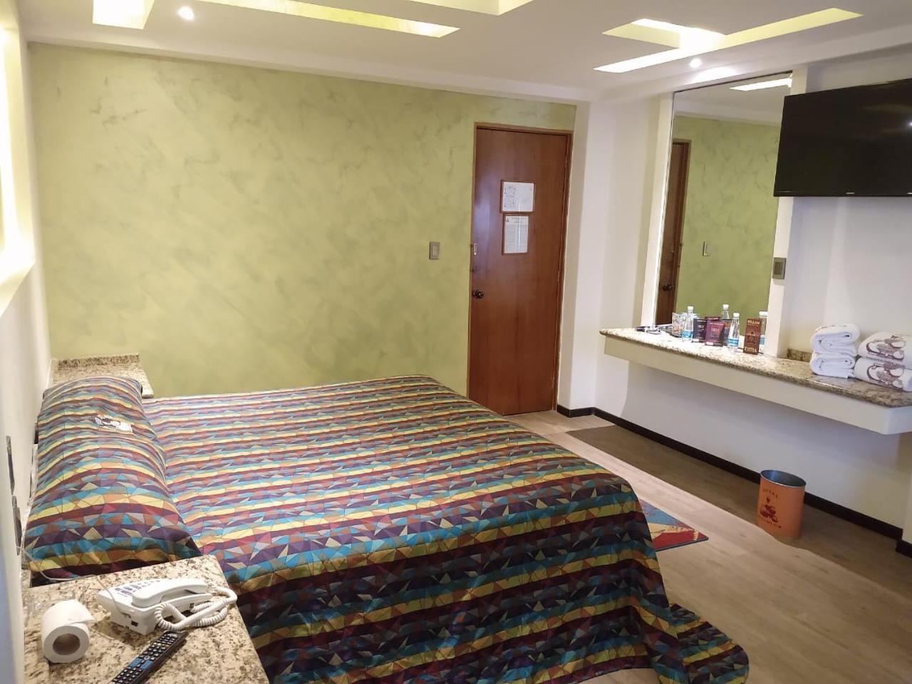 Hotel Siesta Del Sur メキシコシティ エクステリア 写真