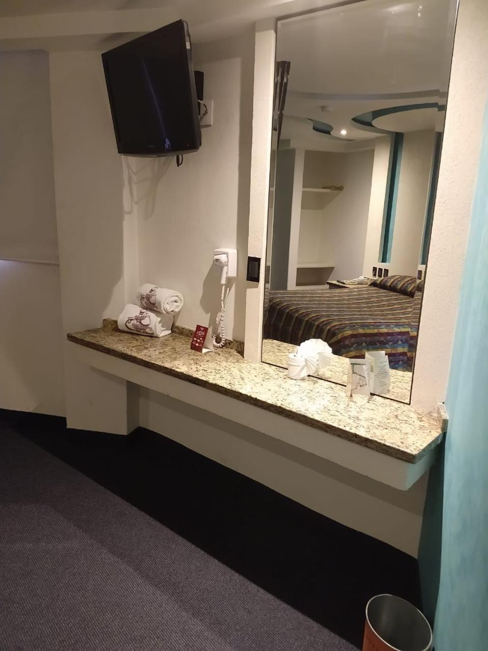 Hotel Siesta Del Sur メキシコシティ エクステリア 写真