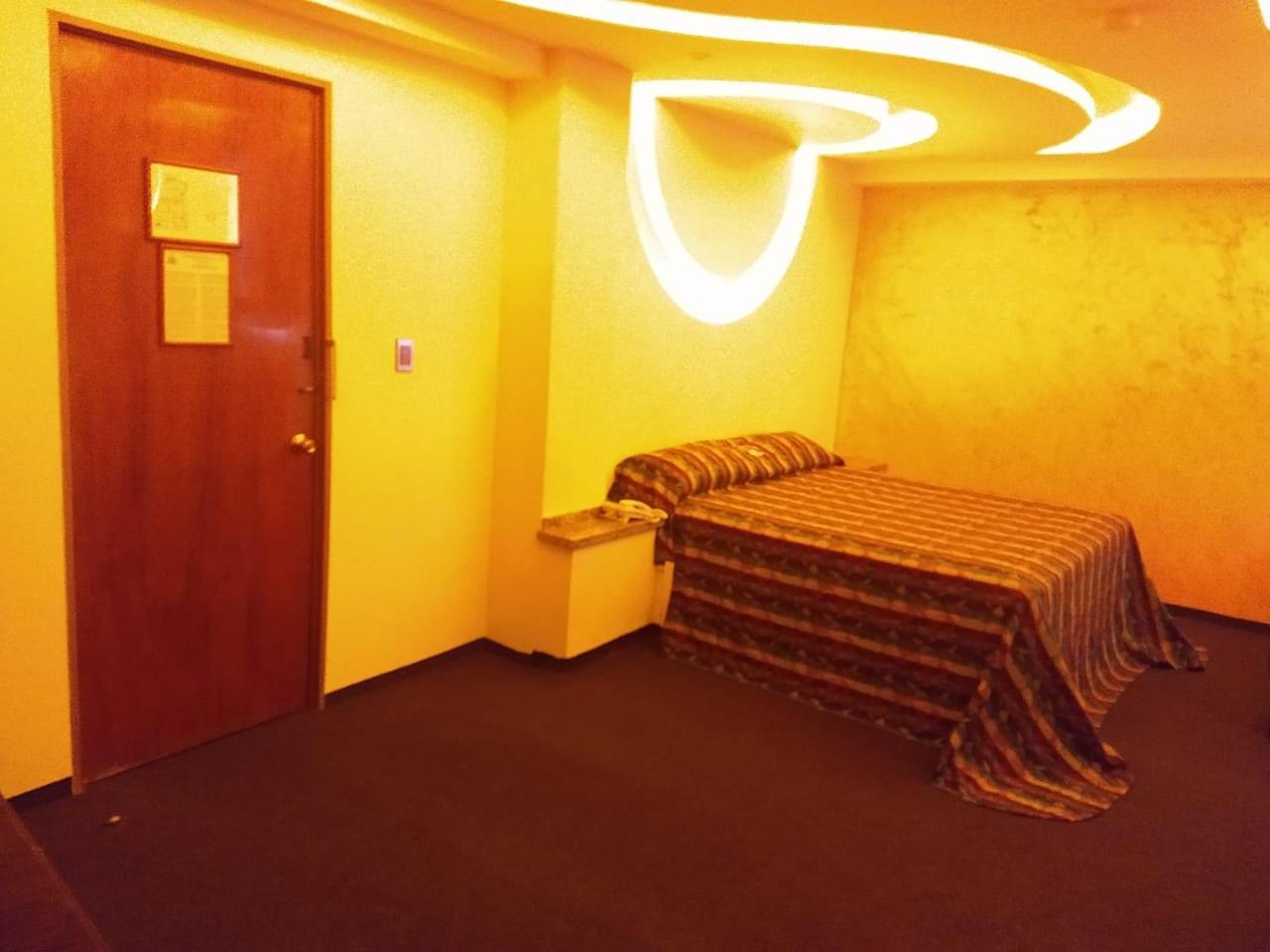Hotel Siesta Del Sur メキシコシティ エクステリア 写真