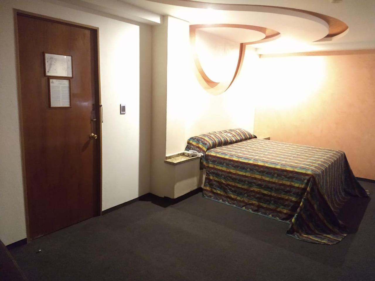 Hotel Siesta Del Sur メキシコシティ エクステリア 写真